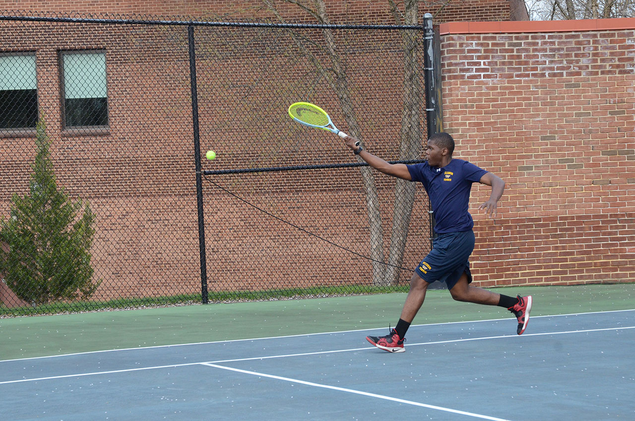 Victor Valentine's comeback victory gave Williamson a 5-4 win over PSU Brandywine